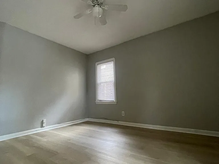 1537 Genesee Rd #1 — Photo 8