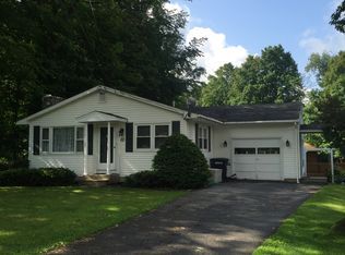 7 Tel Cir, Bennington, VT 05201