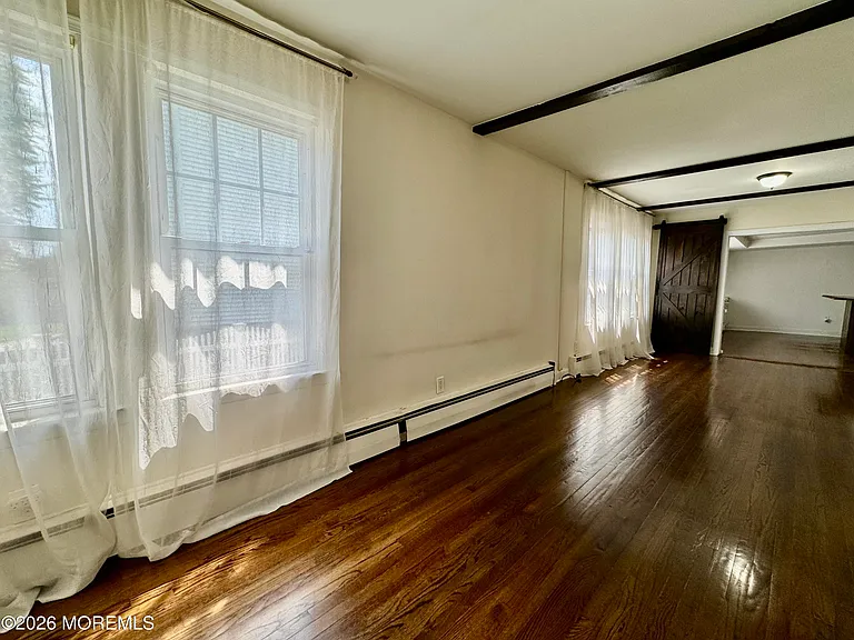410 2nd Ave — Photo 5
