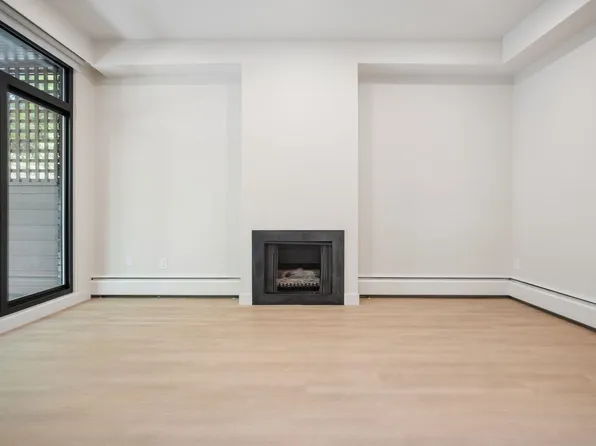 1070 Cypress St, Vancouver, BC V6J 3K5