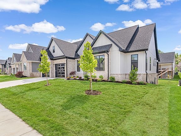 3rd image of 726 Azalea Ln