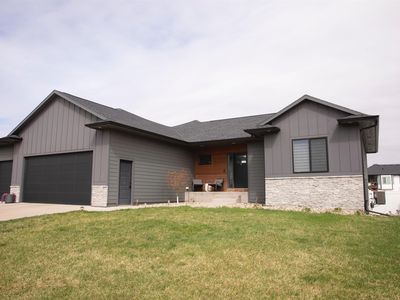 2620 Lammers Ct N, Tea, SD, 57064