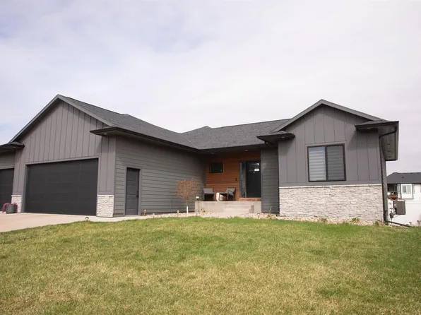 2620 Lammers Ct N, Tea, SD 57064