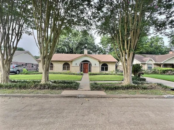 9403 Langdon Lane, Houston, TX 77036
