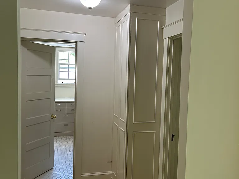 500 Meadow Way — Photo 17