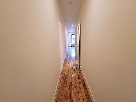 3rd image of 159 2nd Ave #V