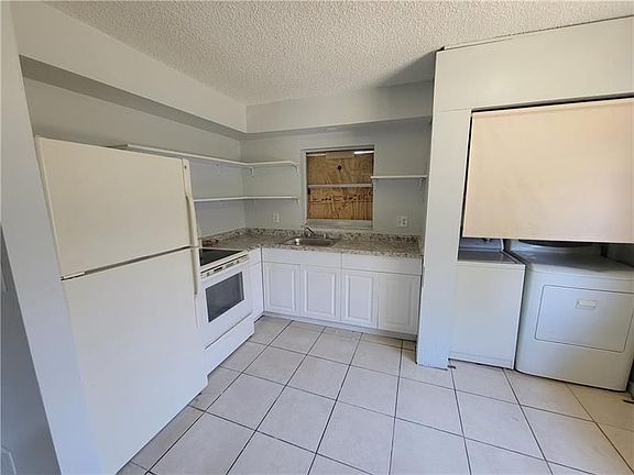 2nd image of 1480 NW 22nd St #B
