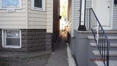4th image of 2835 S 48th Ct