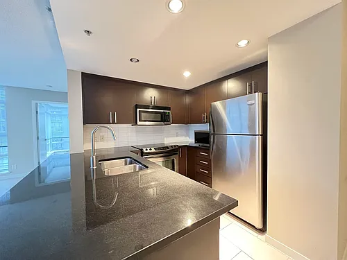 555 Delestre Ave #906 Photo 1
