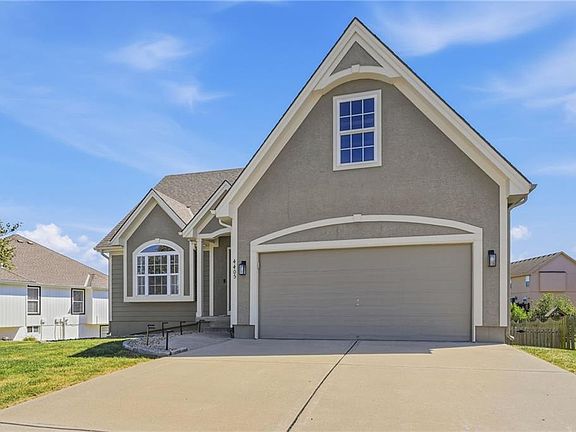 2nd image of 4405 SW Flintrock Dr