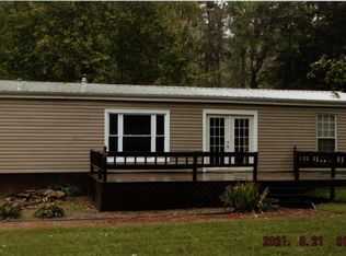 136 Spy Run Rd, Garrison, KY 41141