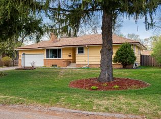 2540 Zealand Ave N, Golden Valley, MN 55427