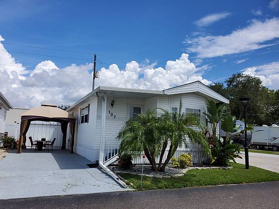 3rd image of 11911 66th St N #107