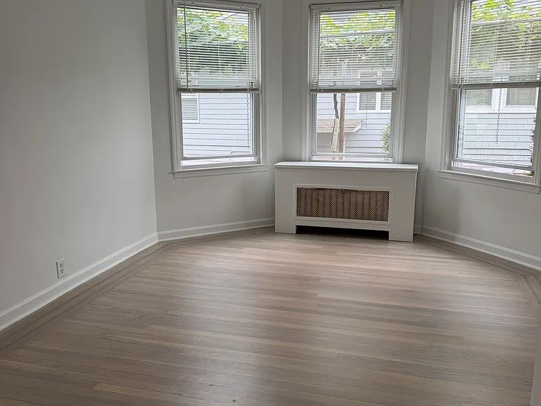 102 Woodland Ave #1 — Photo 6