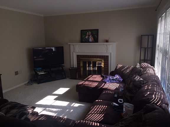 5th image of 362 Fairway Ave