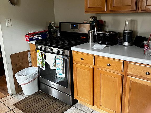 5th image of 1504 E Columbus Dr