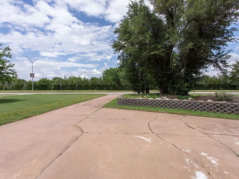1803 Midwestern Pkwy — Photo 2