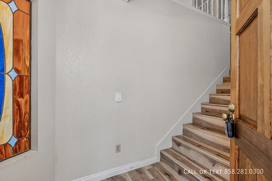 2 bed, 1210 sqft, $3,300 — Photo 3