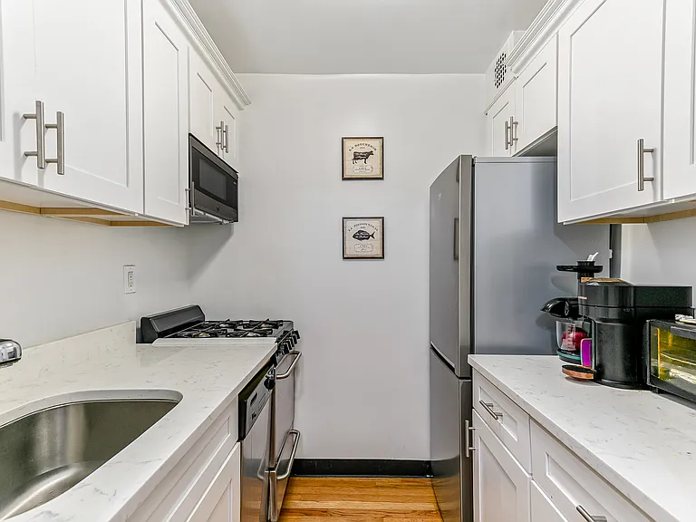 25 W 13th St #2CS — Photo 5