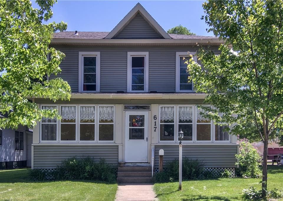 617 Superior Street Chippewa Falls WI 54729 Zillow