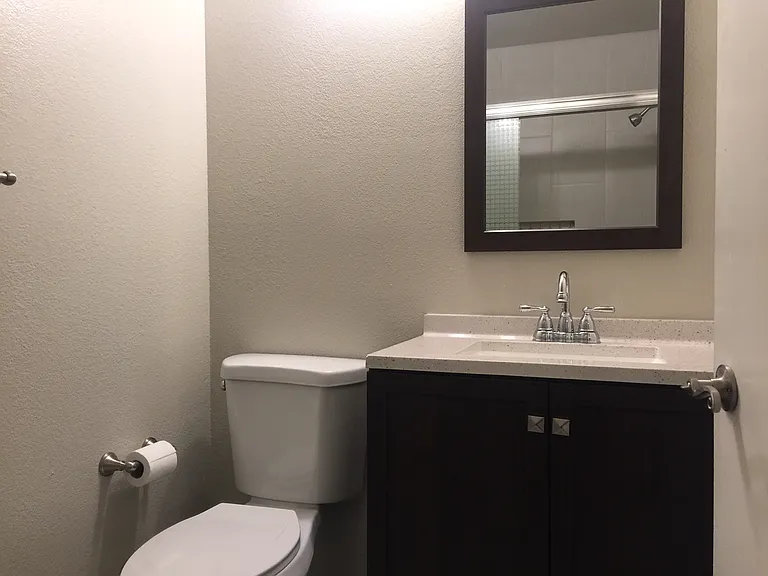 5717 Makati Cir #B — Photo 7