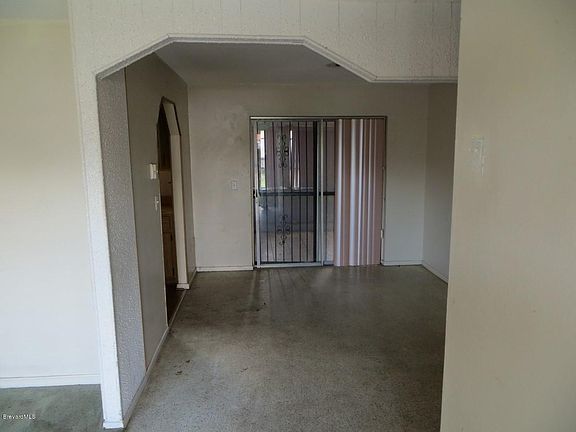 3rd image of 2120 Monticello Dr
