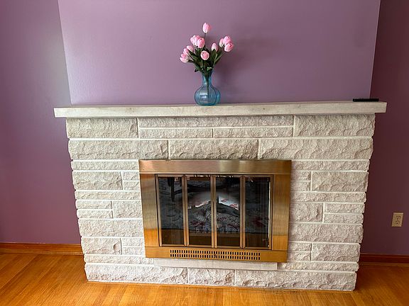 5th image of 670 Mafred Dr