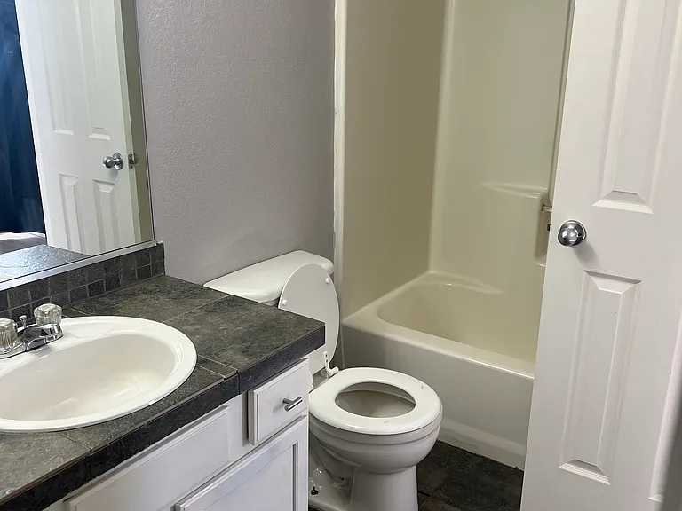 2145 Settlers Dr — Photo 12