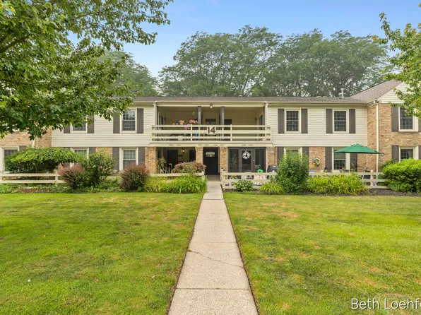 2551 Abbington Dr SE, Grand Rapids, MI 49506