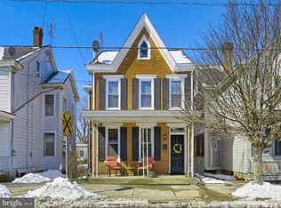 228 N College St, Carlisle, PA 17013