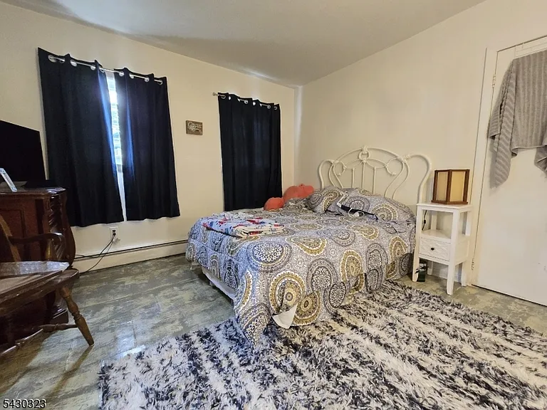83 Allen St #1 — Photo 11