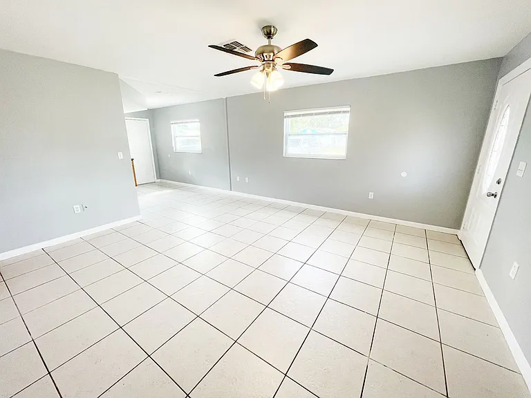1551 Swordbill Dr — Photo 6