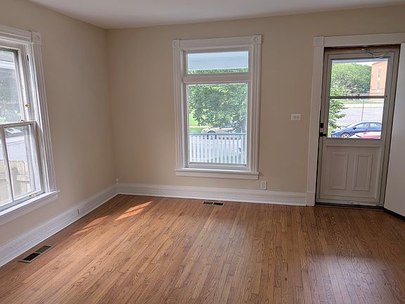 2nd image of 1019 Sherman Ave
