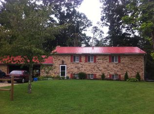 75 Teri Ln, Little Hocking, OH 45742