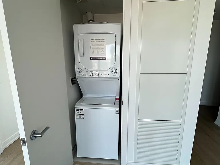 1 Jarvis St #1510 — Photo 14