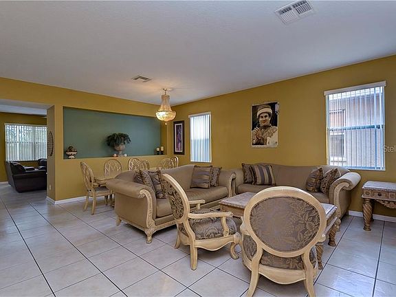 4th image of 2433 Silvermoss Dr