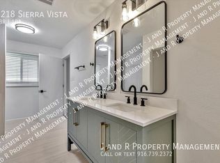 4218 Sierra Vista Ave, Sacramento, CA 95820