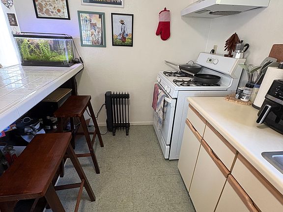 5th image of 5404 Pennsylvania Ln #4