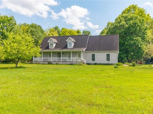 164 Bradley Rd, Mercer, PA 16133