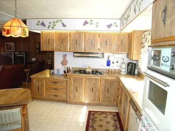 4th image of 23750 Carson Dr Unit 2