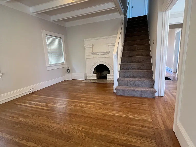 209 Sunnyside Ave — Photo 11