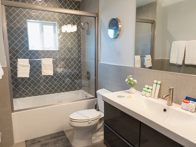1020 Fonthill Ave — Photo 9
