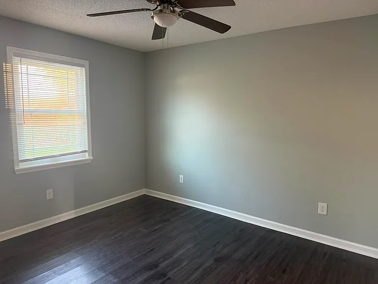 721 Kadi Ln — Photo 6