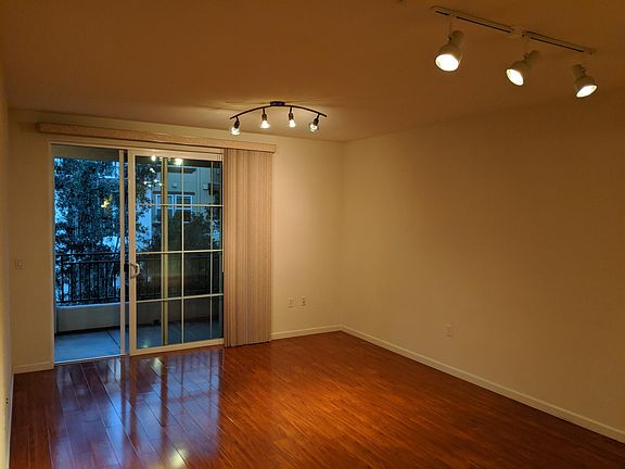 5th image of 800 S Abel St Unit 411