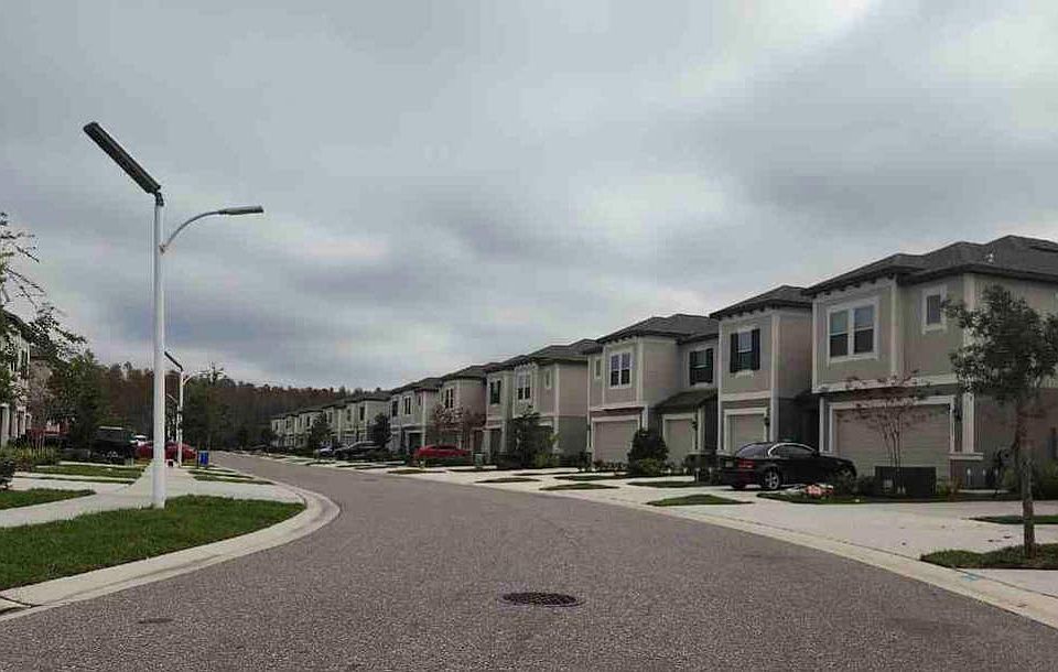 2nd image of 31628 Blue Passing Loop