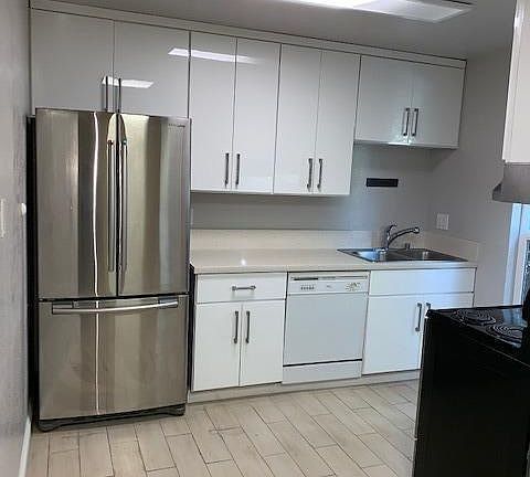 3rd image of 480 E Okeefe St APT 212