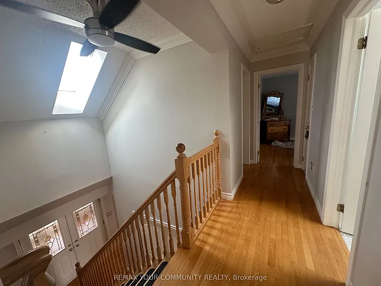 203 Lake Dr E — Photo 26