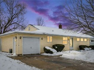 1079 98th St, Niagara Falls, NY 14304