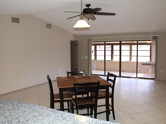 3rd image of 4022 Cypress Lndg S