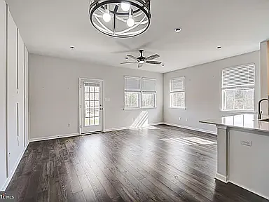 237 Mazzeo Dr — Photo 3